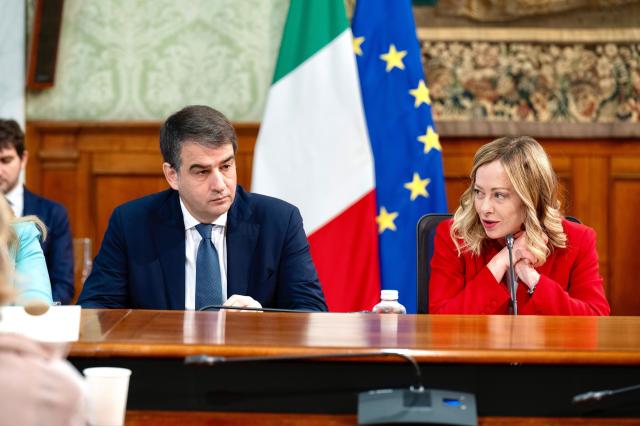 Meloni al Consiglio dei Ministri "Fitto scelta dolorosa per me, per lui e per il Governo, ma necessaria", il discorso della premier 