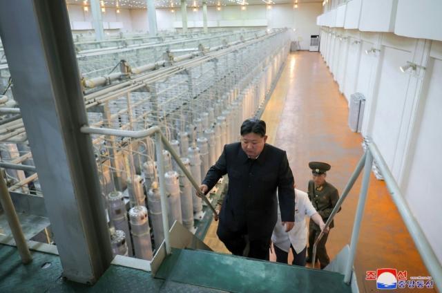 Kim Jong-un visita all'impianto di arricchimento dell'uranio