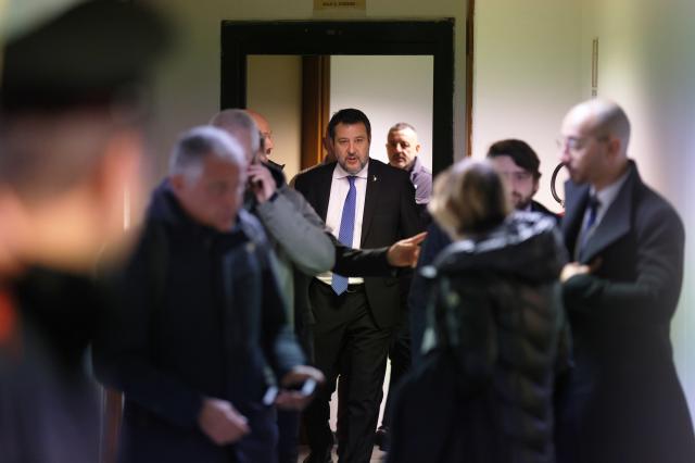 Processo Open Arms, oggi la richiesta di pena per Salvini, rischia fino a 15 anni: &ldquo;Vendetta della sinistra, difendere i confini non &egrave; reato&rdquo;