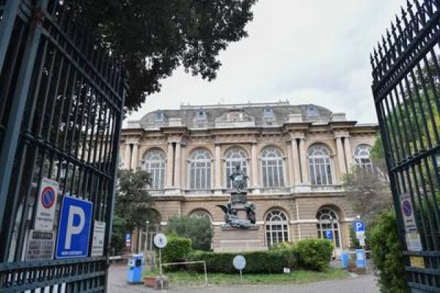 Genova, due infermieri aggrediti dai pazienti in meno di 24 ore, "al pronto soccorso serve l'esercito"