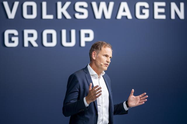 Volkswagen tagli 15mila licenziamenti  chiusura impianti fabbriche piano B crisi settore auto Europa