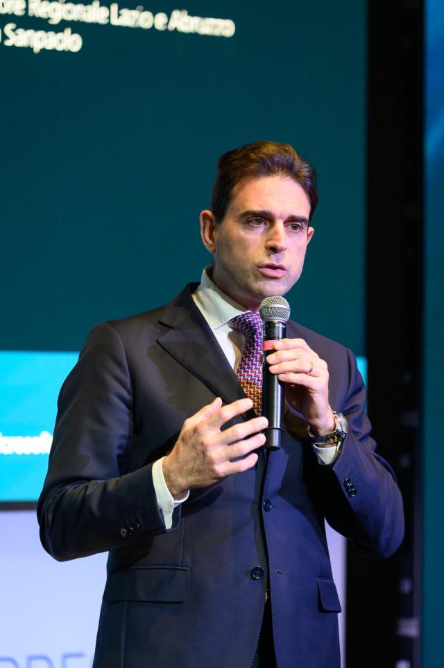 Intesa Sanpaolo, presentato il programma "imprese vincenti"; a Roma si celebrano 10 eccellenze imprenditoriali