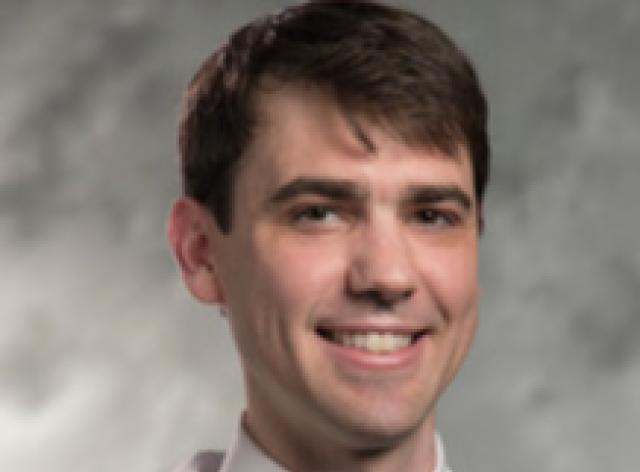 Vaccino Covid, oncologo DeVito: "Ogni nuovo paziente affetto da cancro ha meno di 45 anni, siero causa impennata di tumori"