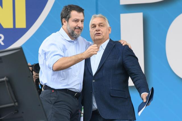 Orb&aacute;n Pontida Salvini eroe difeso confini migranti Bruxelles leader leghista via cittadinanza a chi delinque
