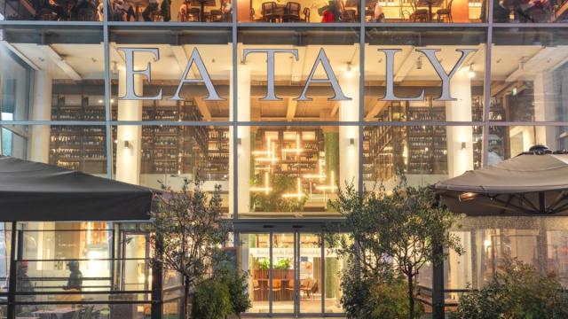 Eataly festeggia i suoi primi dieci anni a Milano e si rinnova