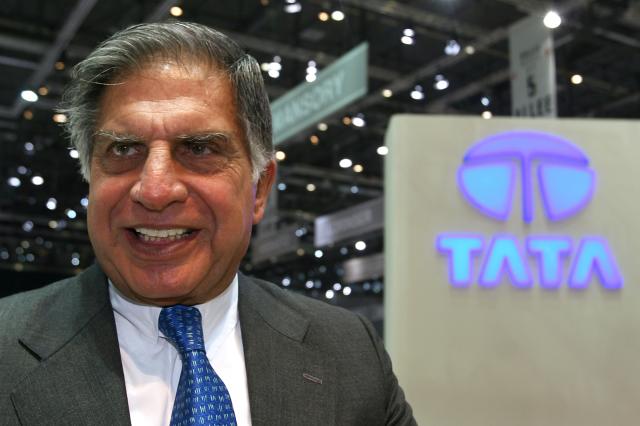 Addio a Ratan Tata, morto a 86 anni per ipotensione ortostatica l&rsquo;ex presidente del conglomerato Indiano, nipote del fondatore Jamshedji Tata