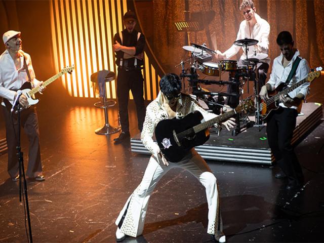 Elvis The Musical annuncia la serata finale del tour 2024 a Milano con uno spettacolo-concerto in stile anni Sessanta