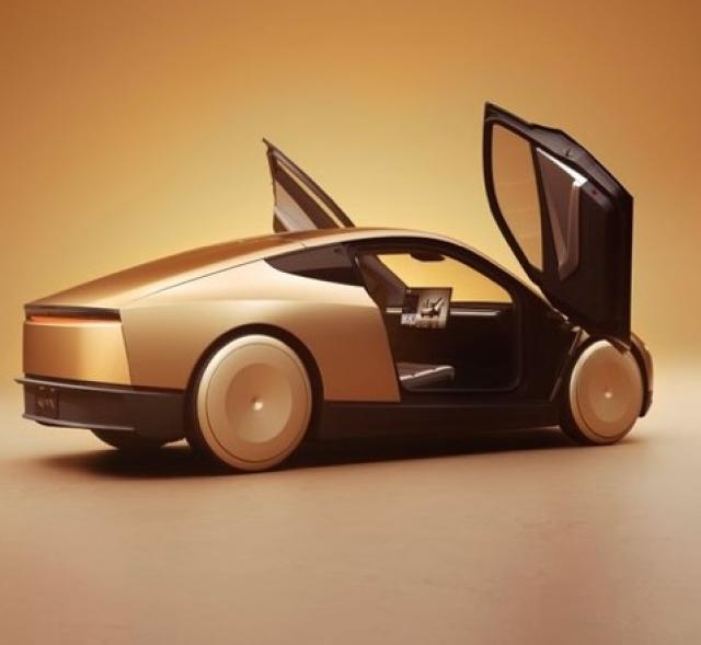 Cybercab, presentato il Robotaxi Tesla senza conducente, no pedali e volante, 20 centesimi a km a 30mila$ dal 2026