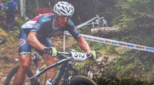 Addio al ciclista Silvano Janes, morto per malore improvviso a 69 anni durante la gara degli Europei di Gravel