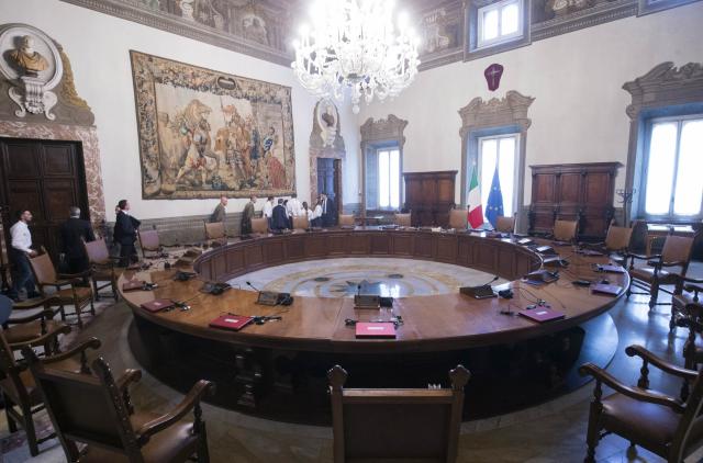 Manovra, oggi arriva in Cdm: tagli cuneo fiscale e Irpef, ipotesi 3,2mld alla sanit&agrave; e contributo 3-4 mld dalle banche in 2 anni