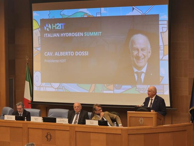 "Italian Hydrogen Summit": idrogeno pietra miliare per la filiera. Vettore essenziale