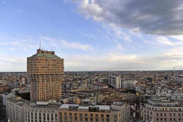 Intred , al via partnership con Open Fiber per connessione alla torre Velasca di Milano che sar&agrave; dotata di connessione in fibra ottica