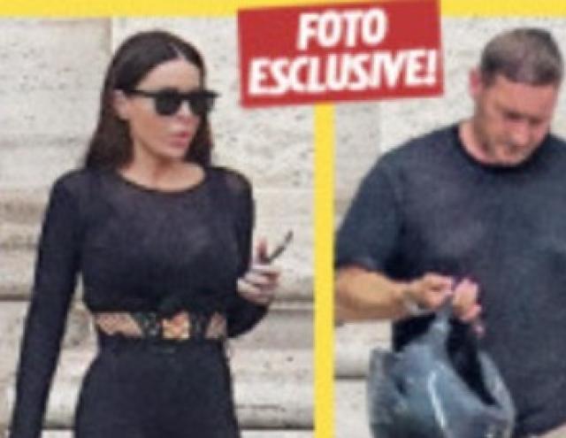 "Totti tradisce Noemi Bocchi con la Jacobelli, ecco le foto dei due in hotel a Roma", lei conferma: "C'&egrave; una liason"