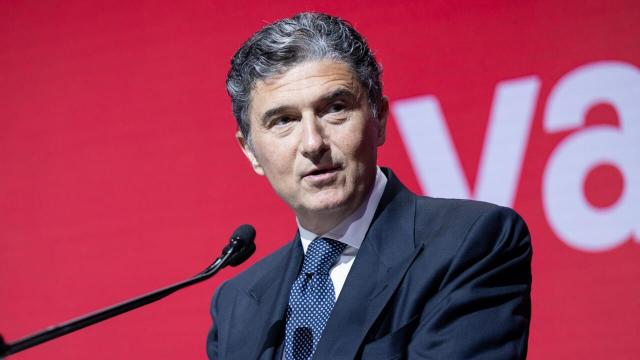 Pazzali si autosospende da Fondazione Fiera Milano, i  poteri passano al vicepresidente Corritore; Fontana lo difende