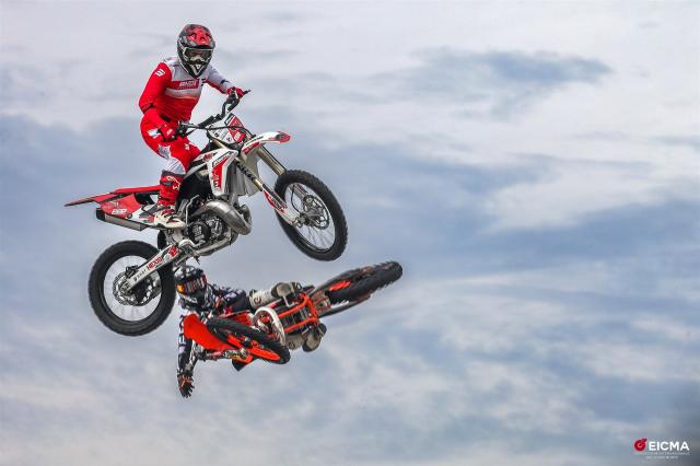 Eicma 2024, motolive a tutto gas: per l'edizione dei 110 anni arrivano le leggende del motorsport