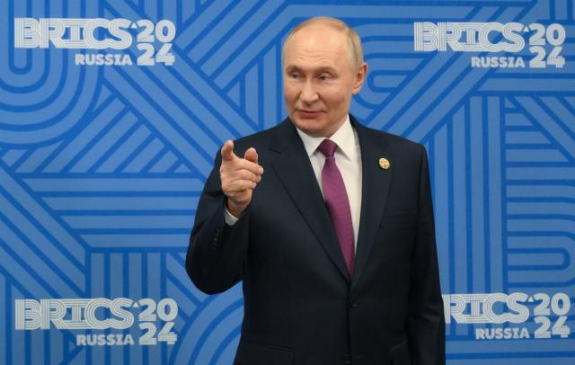 La Russia di Putin punisce esemplarmente Google per la censura: "Paghi 2,5 decilioni di dollari", &egrave; pi&ugrave; del Pil mondiale
