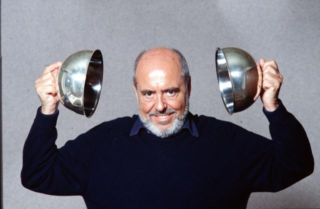 La Triennale di Milano rende omaggio a Elio Fiorucci con la mostra che racconta la sua vita