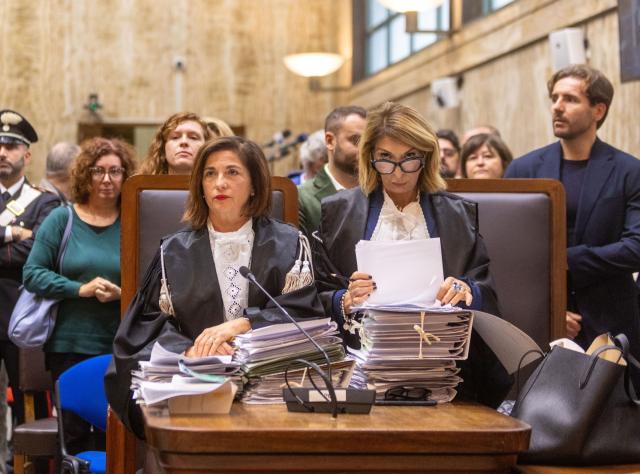 Processo Impagnatiello, oggi la richiesta d'ergastolo, pm: "Omicidio di Giulia premeditato, il killer ha tratti di narcisismo mortale"