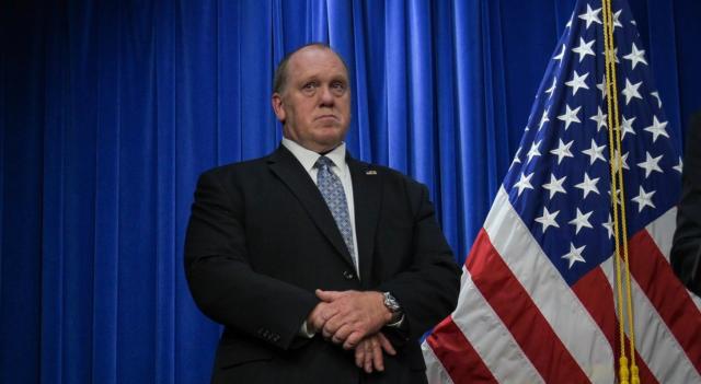 Tom Homan, chi &egrave; il nuovo responsabile frontiere scelto da Trump: ex poliziotto, ha espulso 5 mln di migranti con Obama