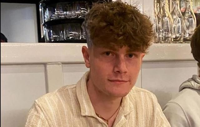 Rugbista Brook Wilson morto per malore improvviso durante il riscaldamento davanti ai compagni, aveva 18 anni