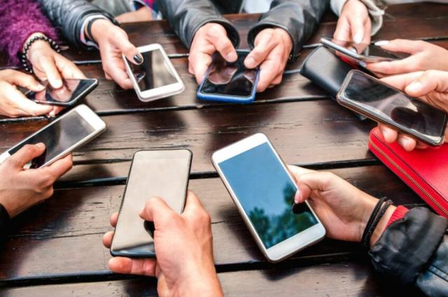 Mastercard, realizzata ricerca sul rapporto della GenZ con l'educazione finanziaria e i pagamenti, il 42% teme le frodi digitali 