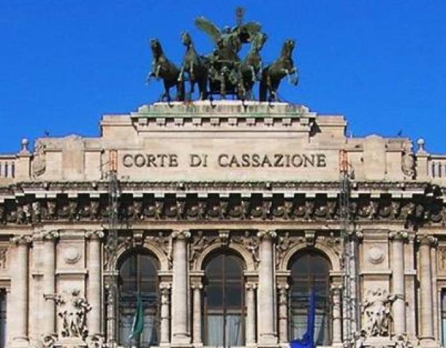Genova, uccisero il padre perch&eacute; maltrattava la madre, i fratelli Scalamandr&egrave; per la terza volta in appello 