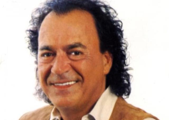 Addio a Mario Tessuto, morto &ldquo;a causa di problemi di cuore&rdquo; il cantante di Lisa dagli occhi blu, aveva 81 anni