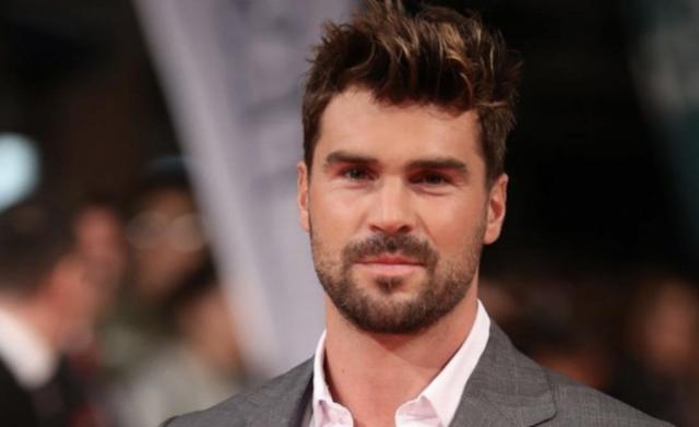 Addio a Jos&eacute; de la Torre, morto per "turbo cancro" l'attore che interpretava Ivan nella serie Toy Boy, aveva 37 anni