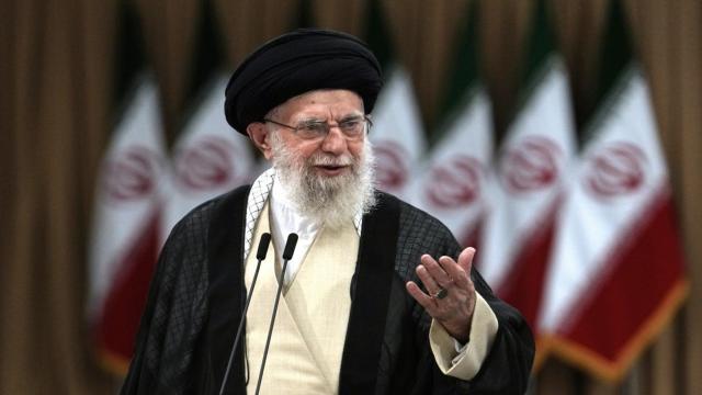 Siria, Khamenei: "Usa e Israele dietro quanto &egrave; accaduto, pi&ugrave; violenza e morte nella regione", come anticipato dal GdI