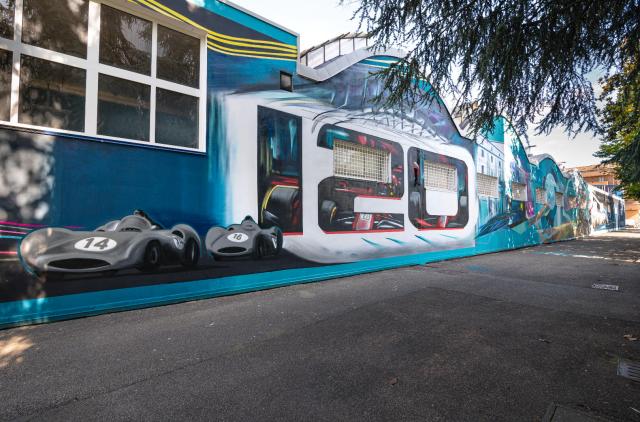 Automobile Club Milano, donato un murale al comune; La Russa: "Con quest'opera ricordiamo i valori che condividiamo con la citt&agrave;"