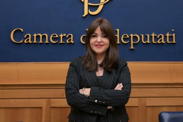 Commissione d'inchiesta Covid, Buonguerrieri (FdI): "Sveler&agrave; tutto, effetti avversi dei vaccini Covid, lockdown, green pass e obbligo mascherine"