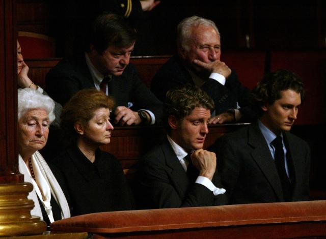 John Elkann e "l&rsquo;infanzia ortodossa" con la mamma Margherita: i semi del rancore che porteranno alla guerra sull&rsquo;eredit&agrave; Agnelli