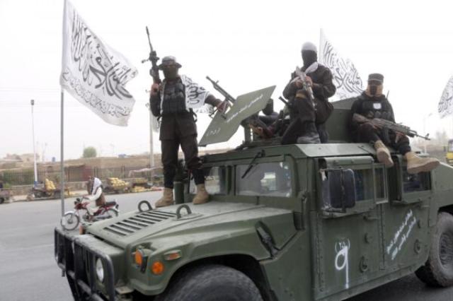 Afghanistan, 46 morti in raid aerei del Pakistan, bombardate Barmal e Paktika, Zabihullah Mujahid: "Risponderemo agli attacchi"