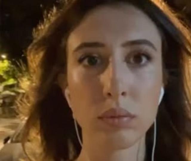 Chi &egrave; Cecilia Sala, genitori, compagno, anni, carriera e libri della giornalista arrestata in Iran mentre girava il podcast Stories