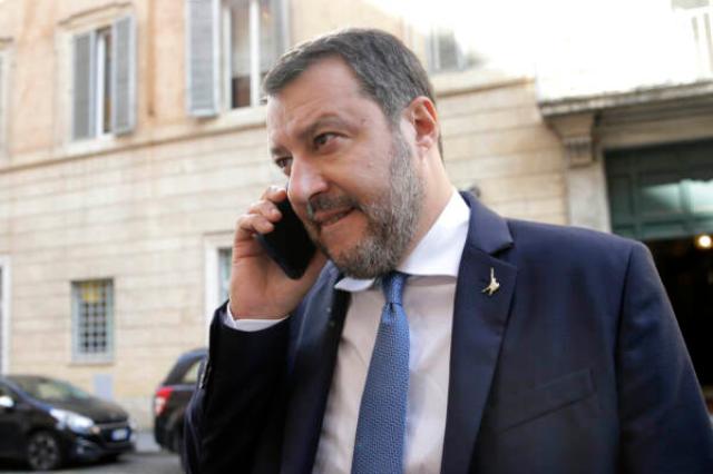 Salvini verso il ritorno al Viminale: "Ragioneremo con Meloni", aperta l'ipotesi di un rimpasto di governo per il ministero degli Interni
