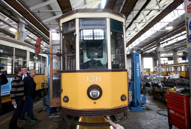 Sciopero trasporti 10 gennaio, anche treni e aerei, 4 ore di stop per i mezzi pubblici, gli orari di bus, metro e tram