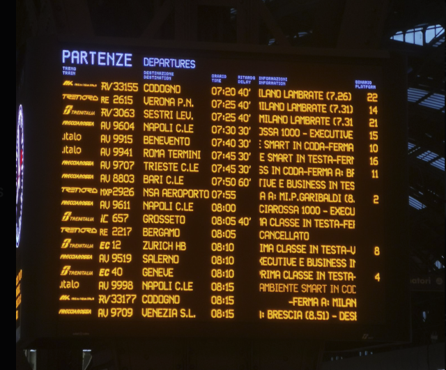 Ritardi alla stazione Milano Centrale - foto: X