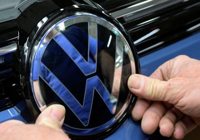 Volkswagen valuta la vendita dello stabilimento di Osnabrueck ai cinesi, possibile strategia per aggirare i dazi Ue