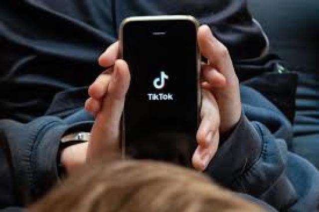 TikTok, Corte Suprema Usa: "Va venduto o sar&agrave; oscurato entro domenica 19"; Trump: "Decider&ograve; io", e chiama Xi