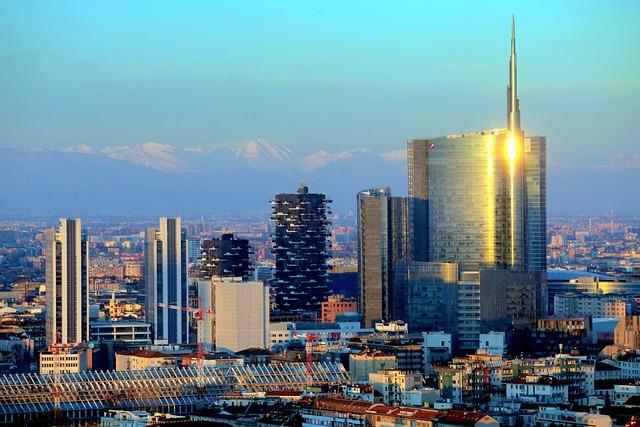 Milano, cantieri bloccati, 150 progetti fermi, a rischio &euro; 5mld nel breve e &euro; 38mld di investimenti futuri; necessarie 9.300 case l&rsquo;anno