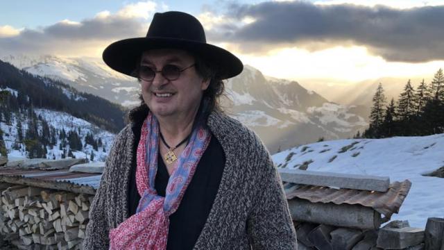 Il celebre chef francese Marc Veyrat 'dichiara guerra' alla Guida Michelin e non fa entrare gli ispettori nel suo ristorante di Megeve