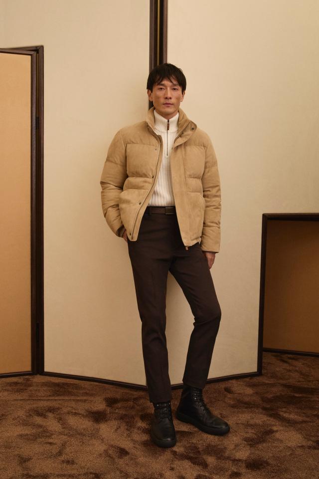 Tod's, collezione uomo autunno - inverno 2025/2026, fulcro della collezione &egrave; il progetto Pashmy, per le calzature il gommino