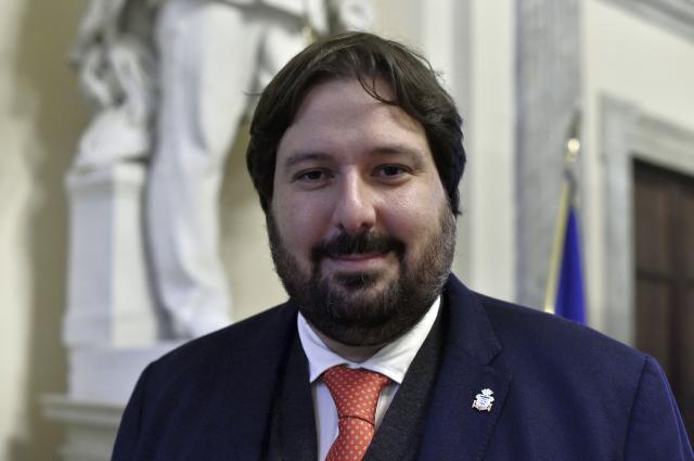 Il sindaco di Subiaco Domenico Petrini morto per malore improvviso in Municipio, aveva 38 anni