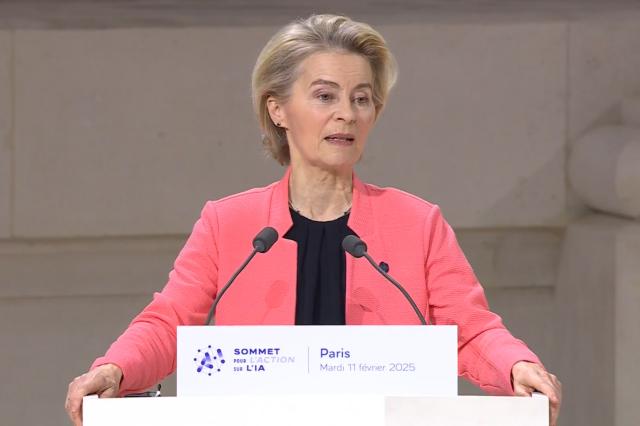IA, von der Leyen lancia il piano, 200 mld &euro; di investimenti e 4 gigafactory in Ue, ma Usa e Gb si tirano fuori