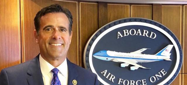 Ucraina, Capo CIA Ratfcliffe conferma: "Gli Usa hanno smesso di fornire armi e informazioni d'intelligence con Kiev"