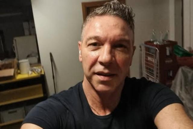 Covid, prefetto di Reggio Emilia respinge ricorso di Alex Bigi, multato per 400&euro; per aver violato il lockdown: &ldquo;Ero a 80m di casa mia, orgoglioso di non aver mai fatto il vaccino"