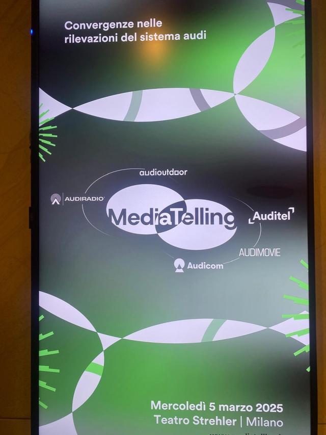 Cosa direbbe oggi Guglielmo Marconi dell' evoluzione della Radio. Il primo mezzo di comunicazione di massa nel Villaggio Globale. Tutti pazzi per la radio. A MediaTelling al Teatro Strelher si &eacute; riuni