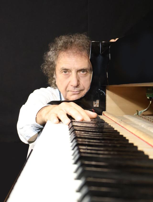 Al via il nuovo tour &ldquo;AURAL&rdquo; di Roberto Cacciapaglia, autore del poema sinfonico &ldquo;Olympia&rdquo; per le Olimpiadi Milano&ndash;Cortina 2026