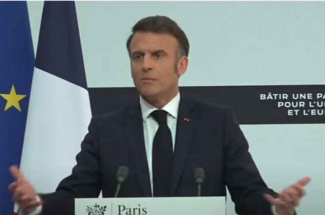 Macron Napoleon incita alla guerra con la Russia: "'Invio di una squadra anglo-francese in Ucraina per formare l'esercito di Kiev, sanzioni a Mosca restano" - DIRETTA