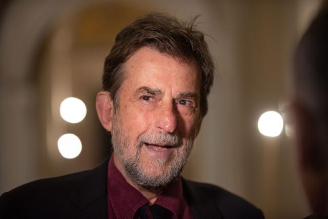  Nanni Moretti ricoverato per infarto, il regista in terapia intensiva al San Camillo di Roma, ne aveva avuto uno anche a ottobre 2024